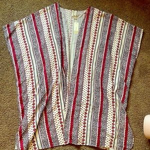 New with tags cover up or shawl women’s one size